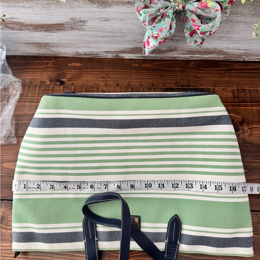 Dooney & Bourke Westerly Tote - Picture 7 of 8
